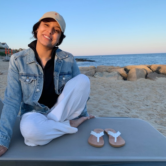 Meet your Posher, Devin - Picture 5 of 7